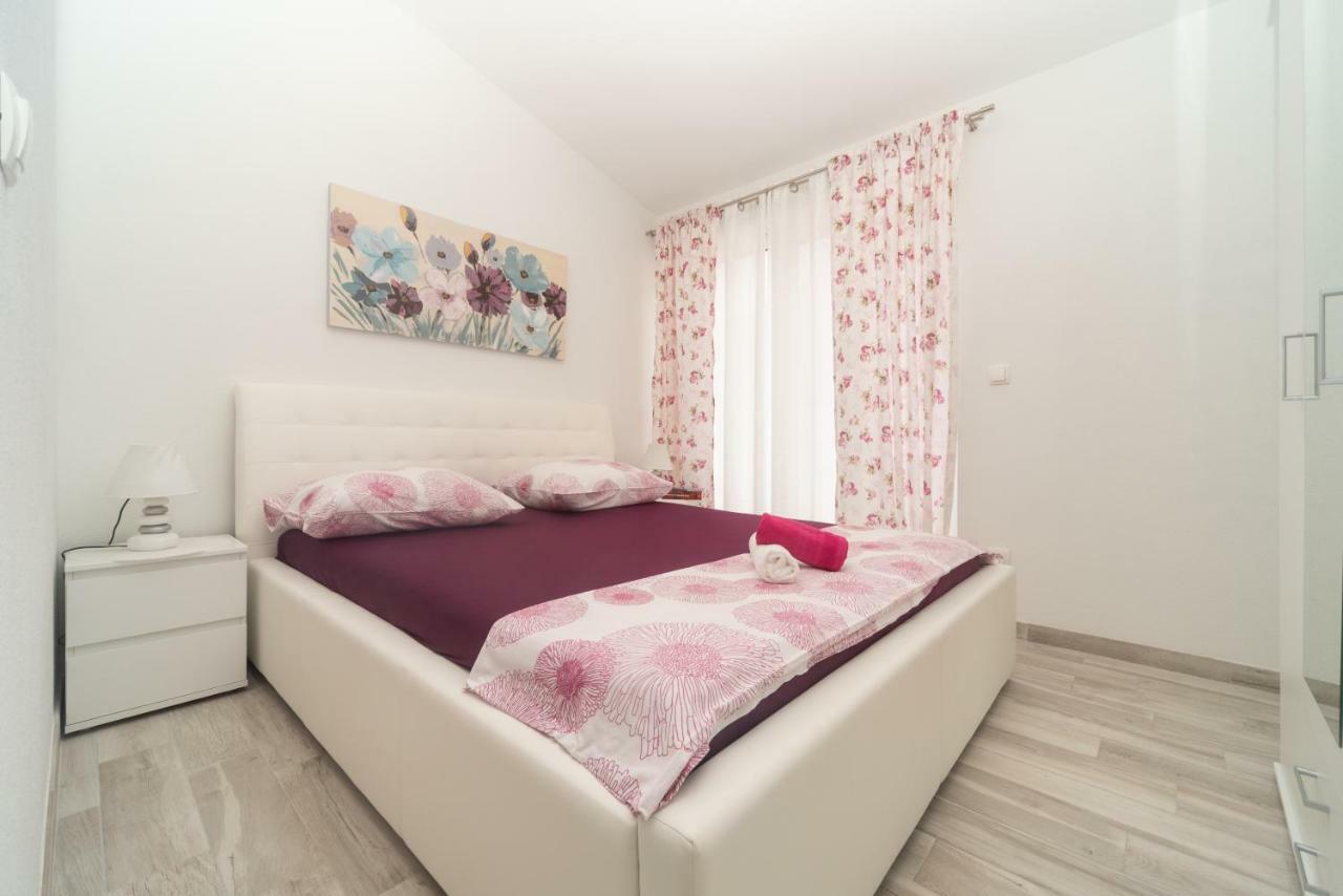 Mia Apartment
